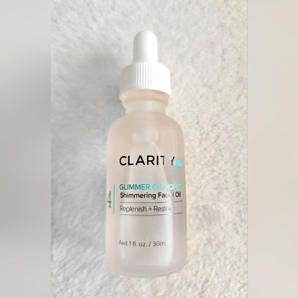 Clarity Shimmering Facial Oil